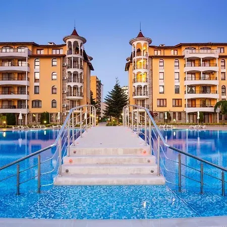 Royal Sun Apartment *